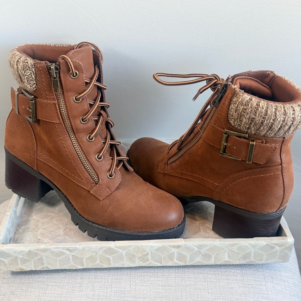 MIA Brienne Brown Lug Sole Combat Hiker Boots Knit Collar Lace Up Womens 8.5